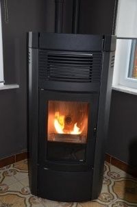 Poêle pellets MCZ Musa Comfort Air avec canalisation d'air chaud vers l'étage